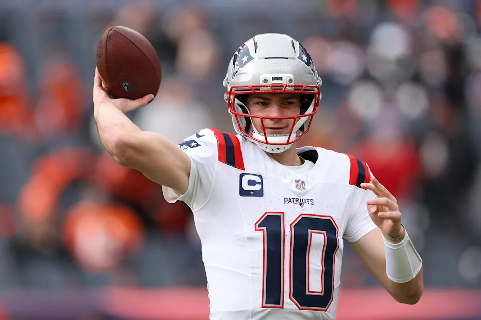 DENVER, COLORADO - JANUARY 25: Drake Maye #10 of the New England Patriots warms up during pregame prior to the AFC Championship Playoff game against the Denver Broncos at Empower Field At Mile High on January 25, 2026 in Denver, Colorado. (Photo by Matthew Stockman/Getty Images)