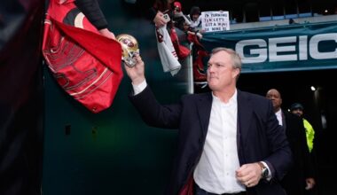 49ers look to end 'confusing' Aiyuk situation, injury problems