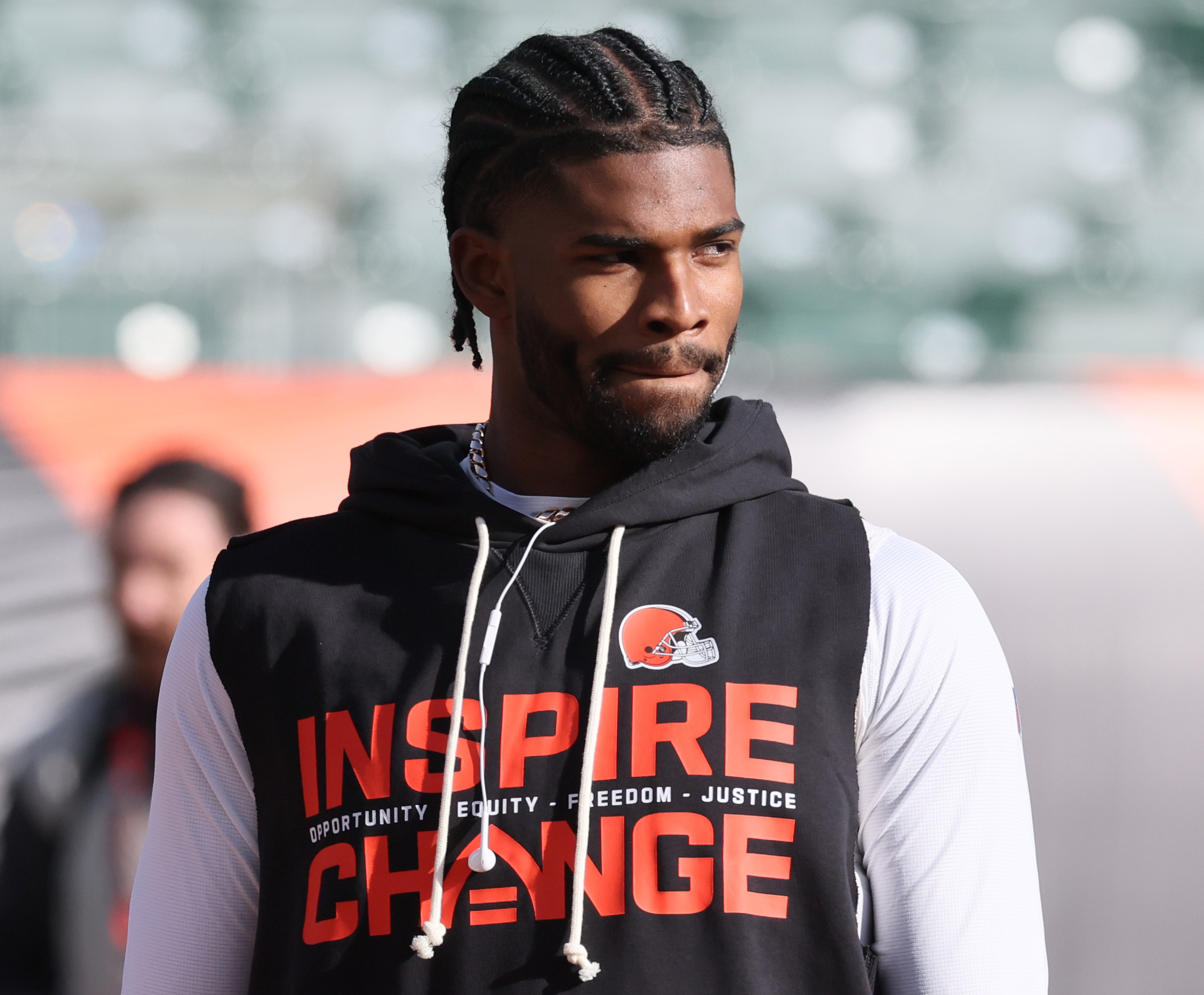 Cleveland Browns quarterback Shedeur Sanders warms up before their game against the Cincinnati Bengals.  
