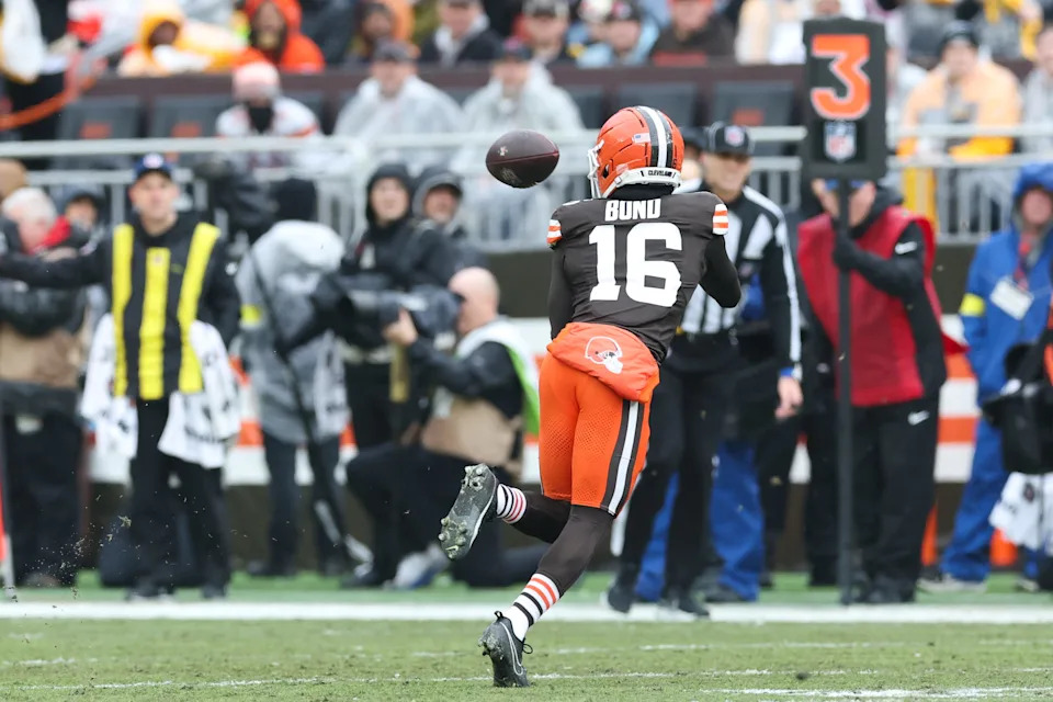 Dec 28, 2025; Cleveland, Ohio, USA; Cleveland Browns wide receiver Isaiah Bond (16) makes a catch in the second quarter against the Pittsburgh Steelers at Huntington Bank Field. Mandatory Credit: Scott Galvin-Imagn Images