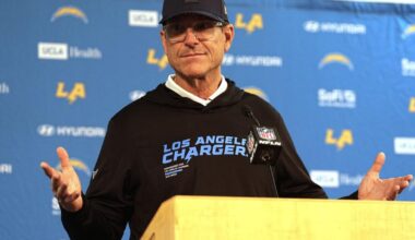 Justin Herbert and his broken hand lead Chargers into playoffs against Patriots | National Sports