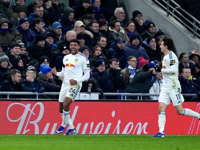 French striker Barry scores fourth goal in five games to rescue 1-1 draw for Everton against Leeds :: WRALSportsFan.com