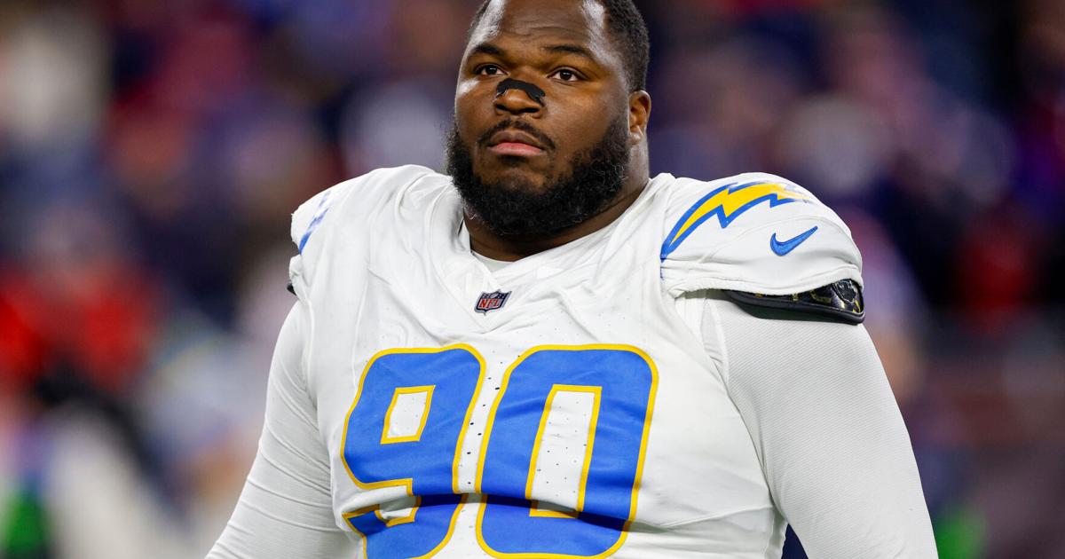 Los Angeles Chargers sign DL Teair Tart to 3-year contract extension |