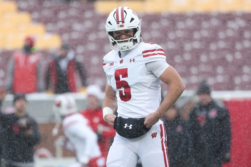 Carter Smith — Indiana (OL)