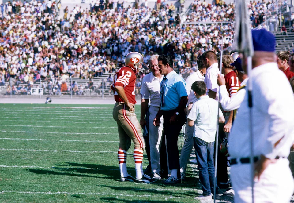 San Francisco 49ers quarterback John Brodie talks to Dick Nolan.
