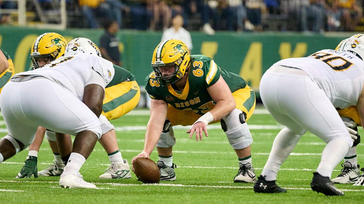 Michigan State football adds transfers C Trent Fraley, RB Cam Edwards