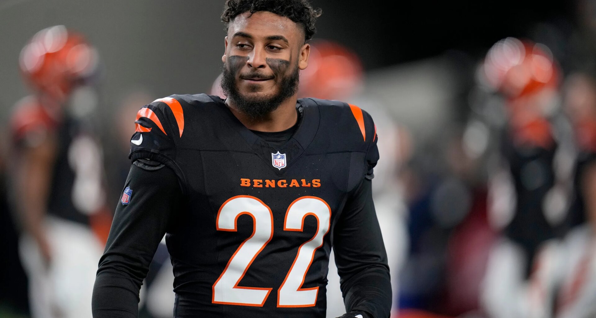 Embattled Bengals free agent appears to say goodbye