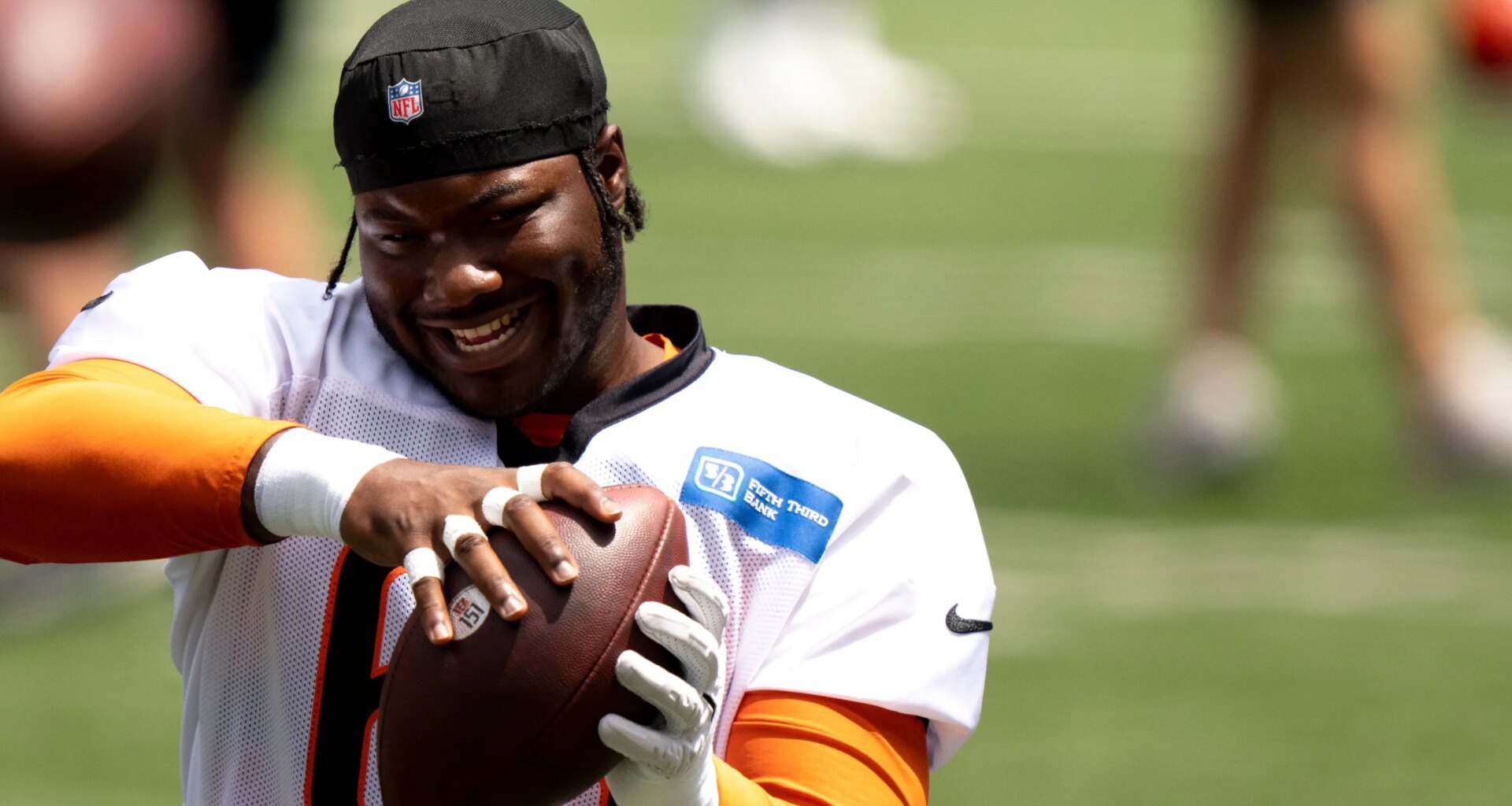 Titans sign center Trey Hill to reserve/futures contract