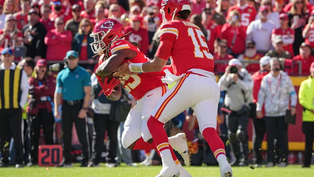 Chiefs vs. Raiders odds, tips and betting trends