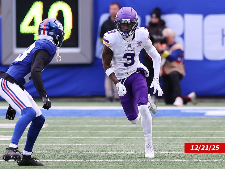 Jordan Addison on the field getty