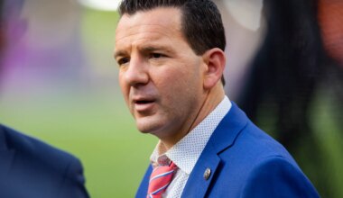 NFL insider says "fans get very mad" at Eagles offensive coordinators