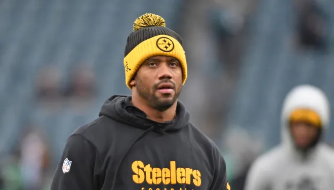 Dec 15, 2024; Philadelphia, Pennsylvania, USA; Pittsburgh Steelers quarterback Russell Wilson (3) during warmups against the Philadelphia Eagles at Lincoln Financial Field. Mandatory Credit: Eric Hartline-Imagn Images