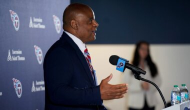 Warren Moon believes 'the future is bright' after Titans hire Robert Saleh