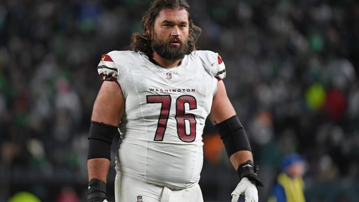 Sam Cosmi reacts to Kliff Kingsbury's departure