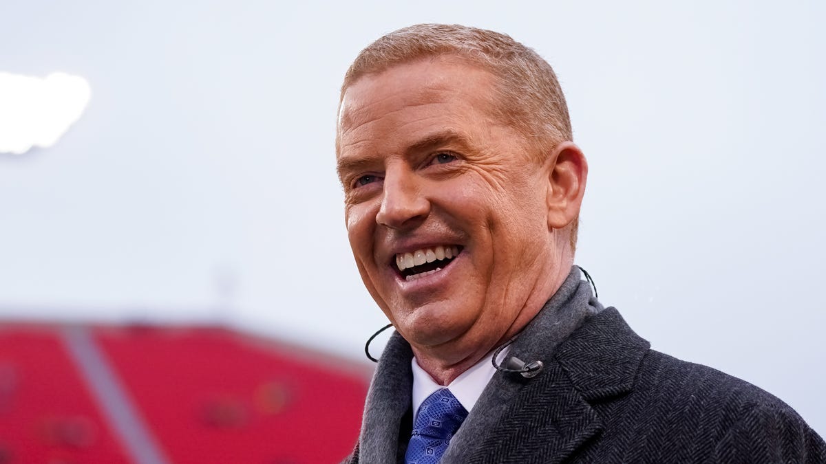Jason Garrett will interview with Titans for head coaching job, per report