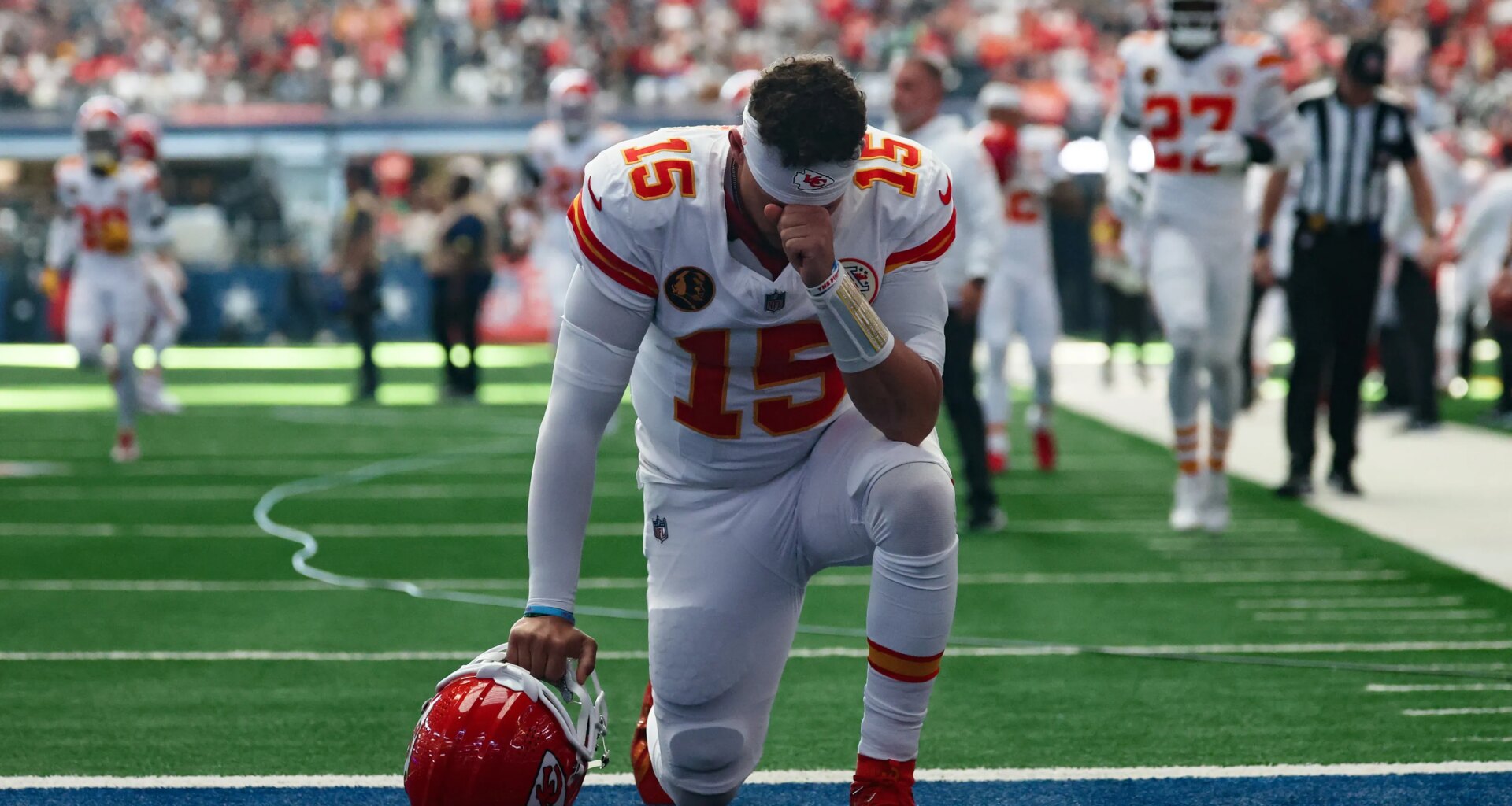 Chiefs QB Patrick Mahomes wins 2025 Derrick Thomas Team MVP Award