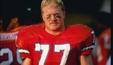 Karl Mecklenburg reacts to loss in AFC title game