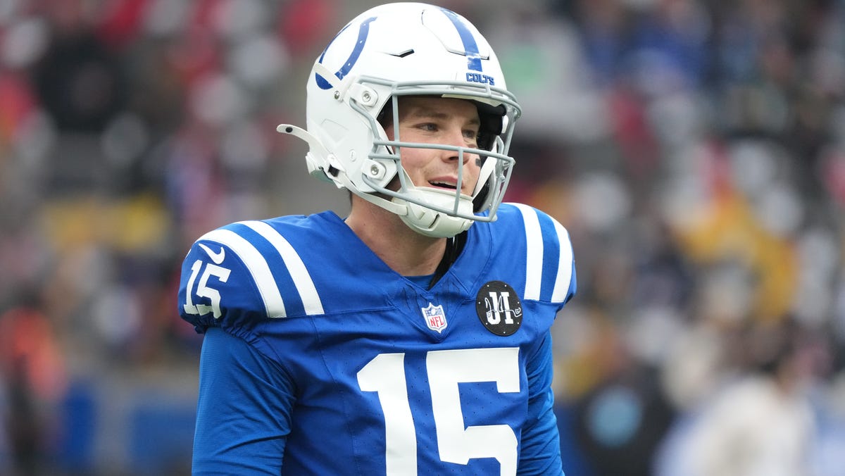 NFL experts pick winner of Week 18 AFC South matchup