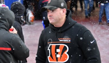 Titans forged ahead with what some fans wanted Bengals to do