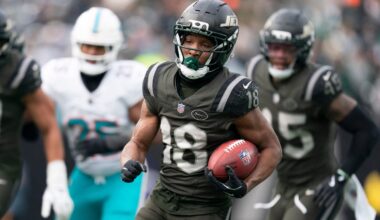 Isaiah Williams of Illinois voted winner