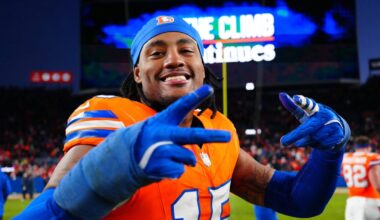 Nik Bonitto receives two team awards from PFWA