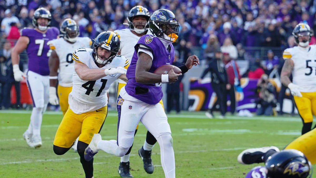 Steelers vs Ravens predictions, picks, odds for Sunday Night Football