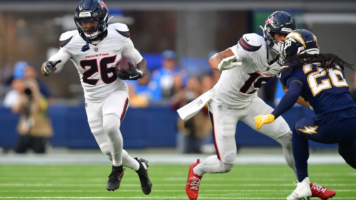 Jawhar Jordan player props odds, tips and betting trends for Week 18