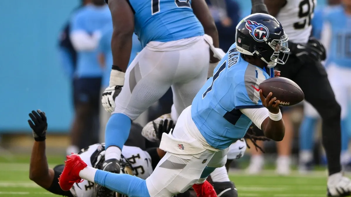 Cameron Ward player props odds, tips and betting trends for Week 2