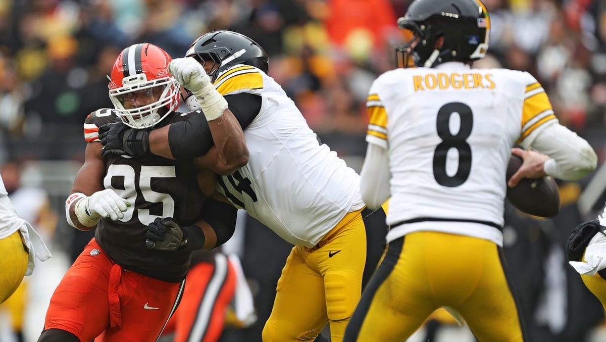 Aaron Rodgers injury update, status vs. Ravens in Week 18