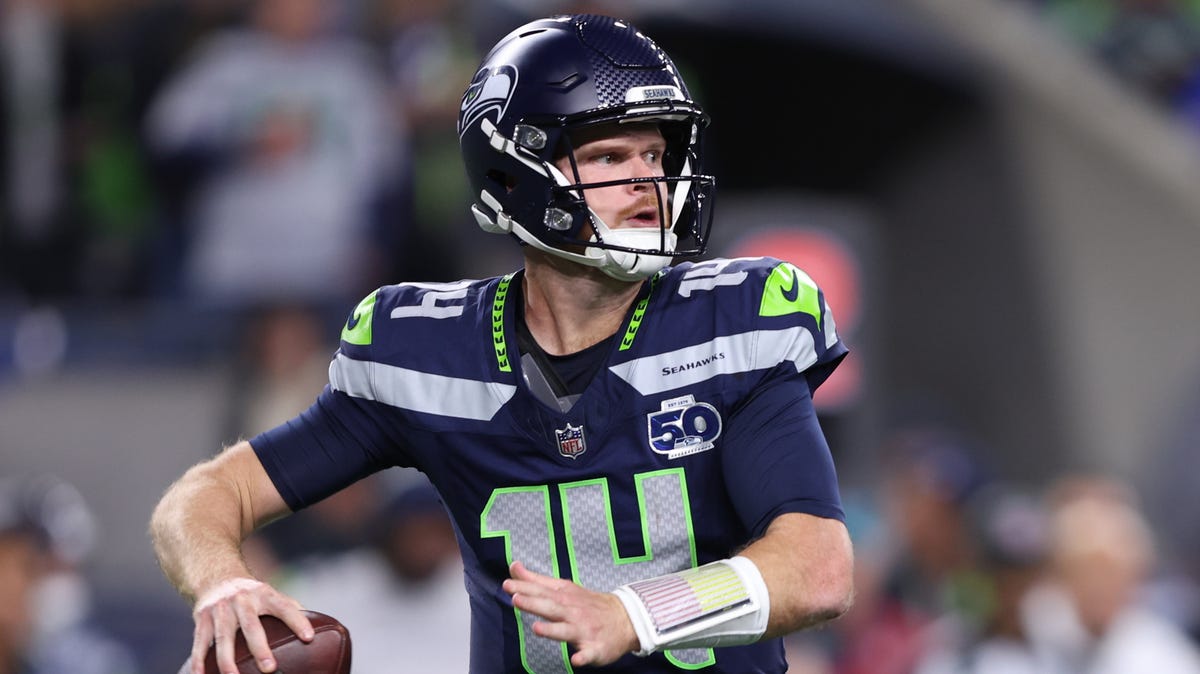 When do NFL playoffs begin and who’s in the bracket?