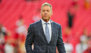 Troy Aikman to assist in Miami Dolphins' general manager search
