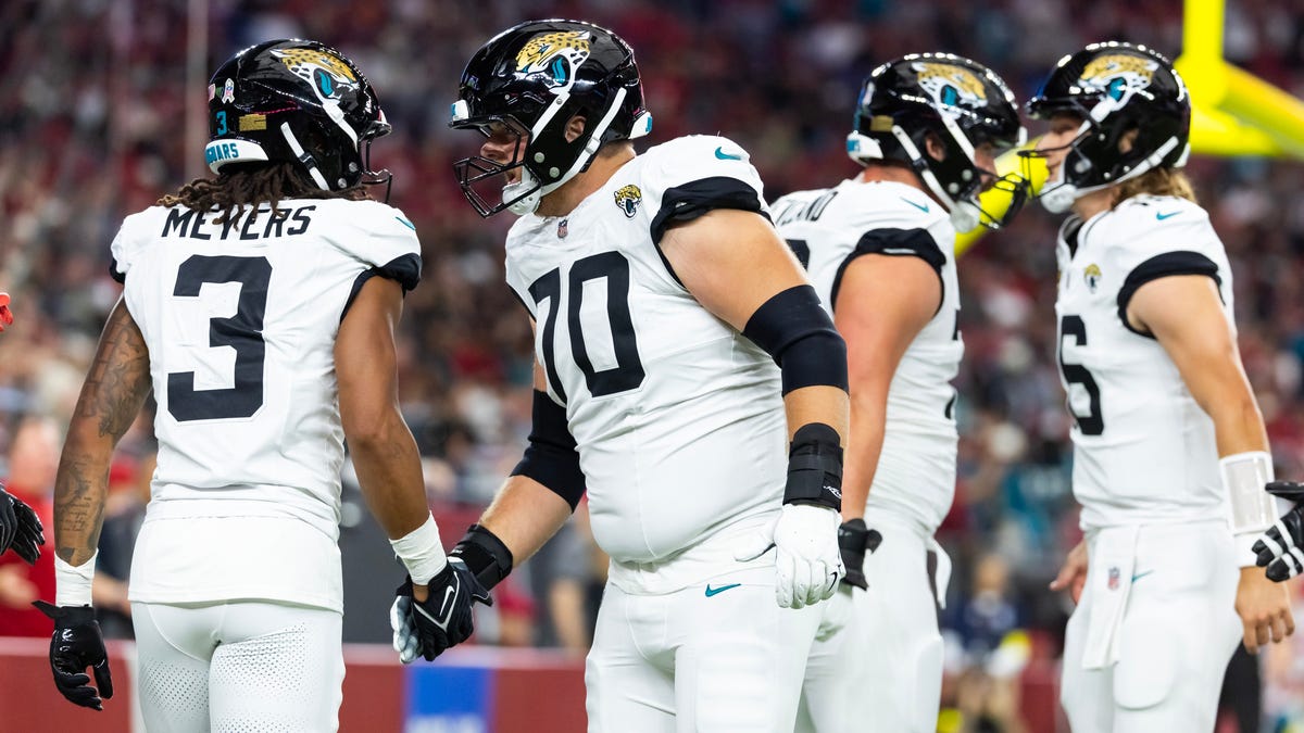 'Surreal' moment for Jaguars LT Cole Van Lanen to sign contract