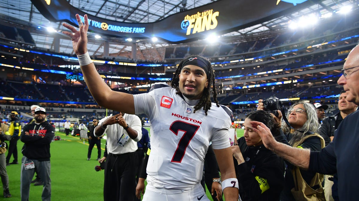 Colts at Texans odds, picks and predictions