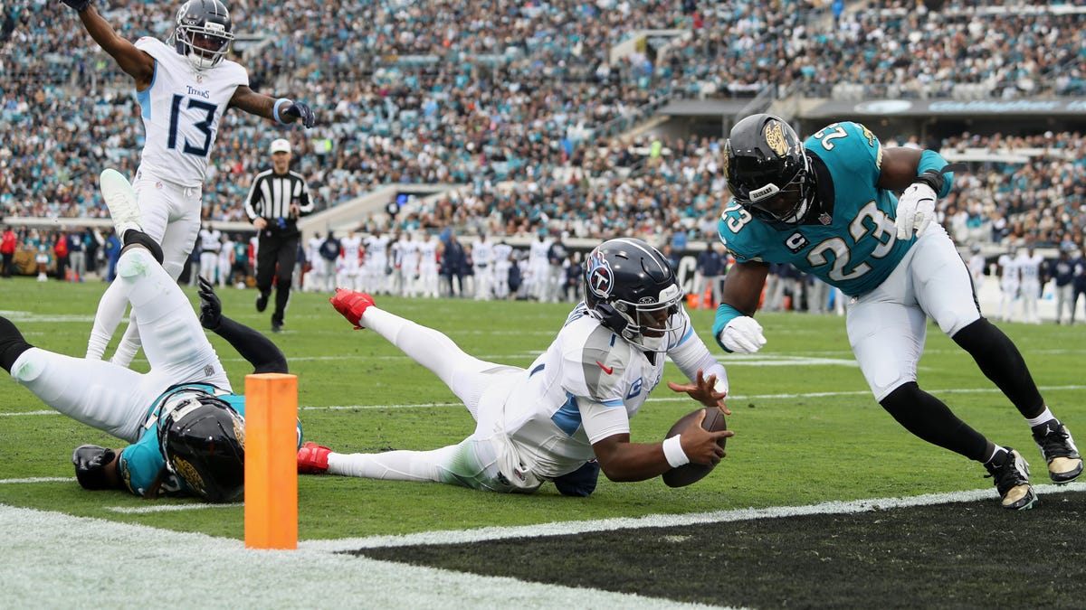 Titans season ends with blowout loss, Cam Ward injury vs Jaguars