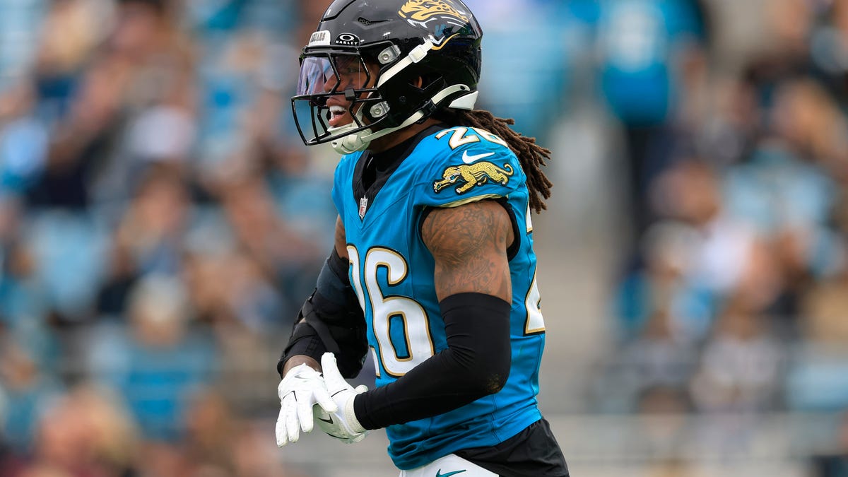 Jaguars' defense shuts down Tennessee Titans in season finale