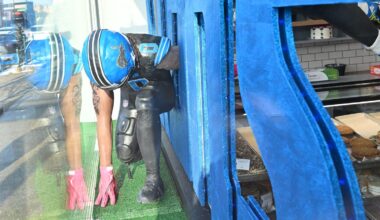 Rochester bakery unveils life-sized cake of Jahmyr Gibbs, Amon-Ra St. Brown