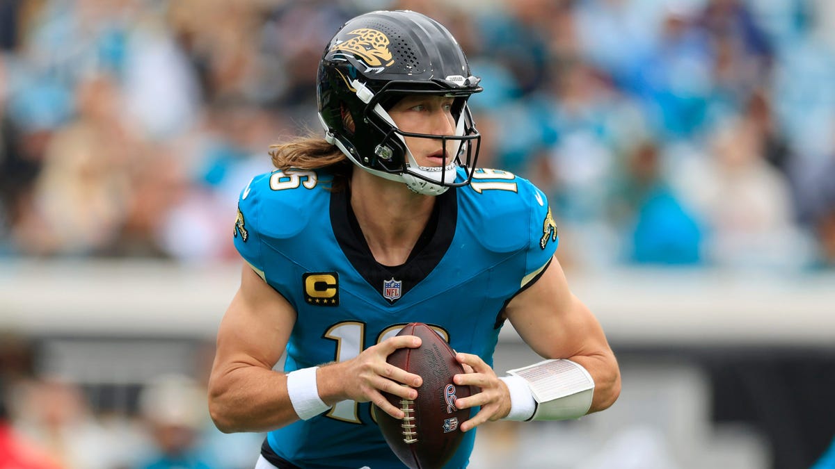 Jaguars v. Bills wild-card betting odds, over/under, moneyline