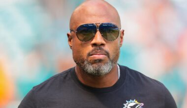 Arizona Cardinals request interview with Dolphins DC Anthony Weaver