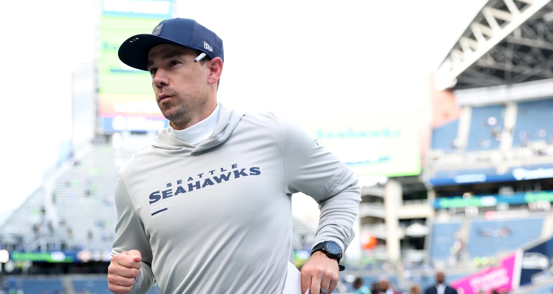 Could the Raiders' top head coaching target still be in the playoffs?