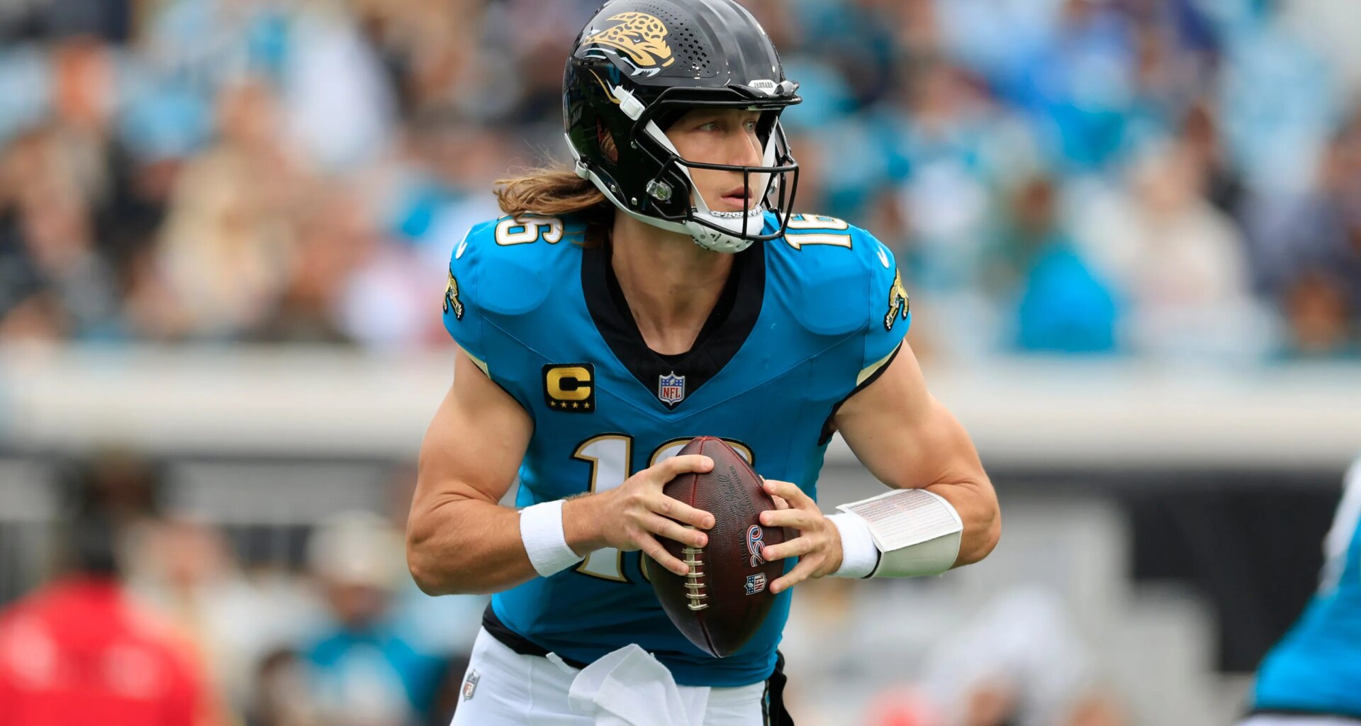 James Gladstone evaluates play of Jaguars' QB Trevor Lawrence in 2025