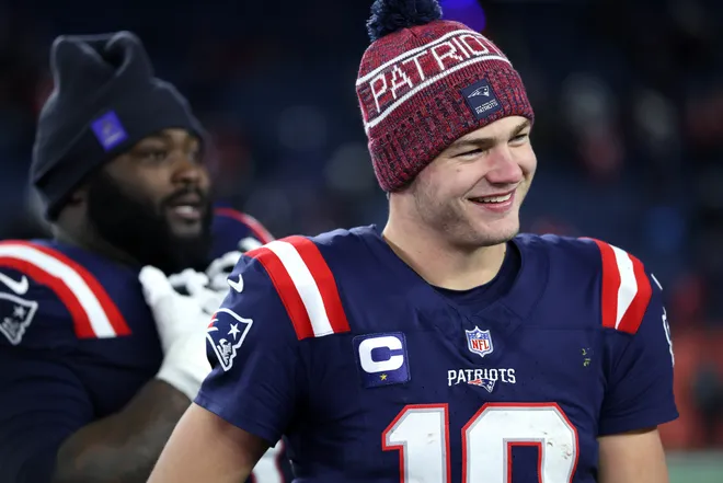 FOXBOROUGH, MASSACHUSETTS - JANUARY 11: Drake Maye #10 of the New England Patriots looks on after the AFC Wild Card Playoff game at Gillette Stadium on January 11, 2026 in Foxborough, Massachusetts. The Patriots defeated the Chargers 16-3. (Photo by Adam Glanzman/Getty Images)