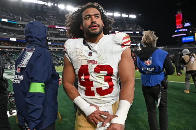 Jan 11, 2026; Philadelphia, PA, USA; San Francisco 49ers linebacker Eric Kendricks (43) on the field after win against the Philadelphia Eagles in an NFC Wild Card Round game at Lincoln Financial Field. Mandatory Credit: Eric Hartline-Imagn Images