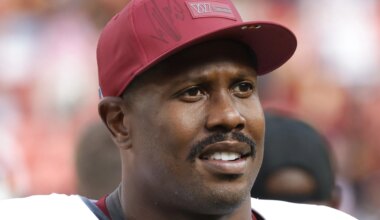 Von Miller wants to sign with Denver Broncos