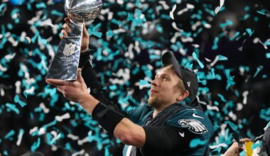 Nick Foles shares perfect tweet after Bo Nix injury