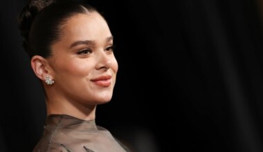 Broncos trolled Josh Allen with viral Hailee Steinfeld photo