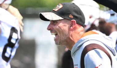 Ex-Dolphins OC signs with Chiefs, to serve as KC's WRs coach