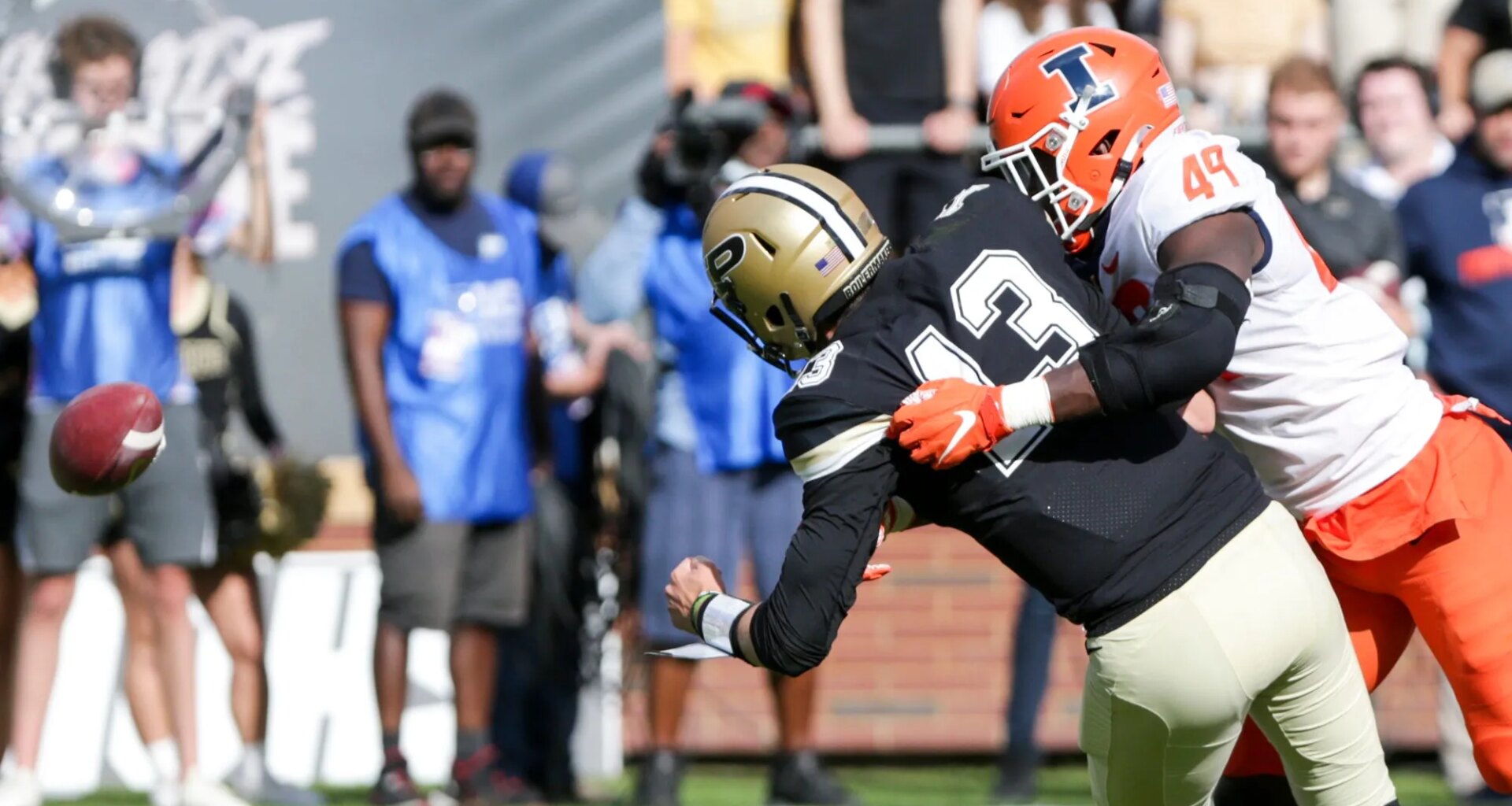 Dolphins sign former Seahawks, Colts linebacker Seth Coleman