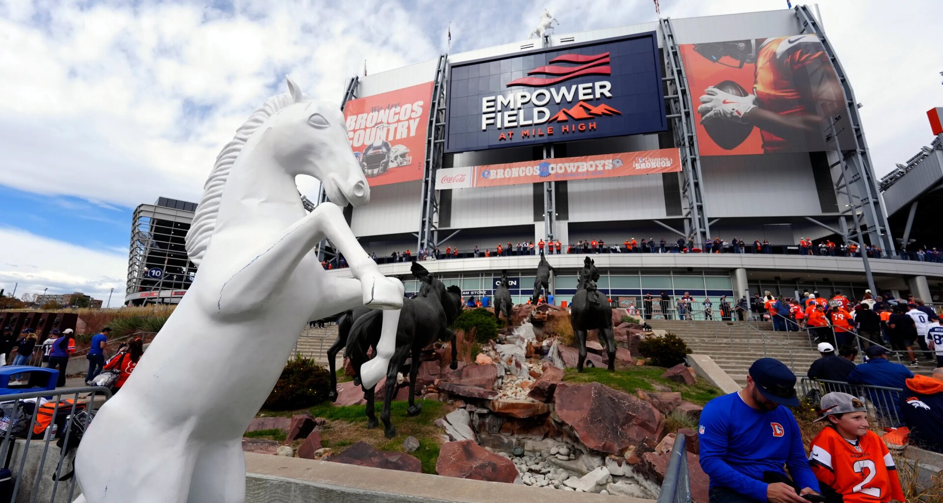 Broncos are historic underdogs (plus a weather update)