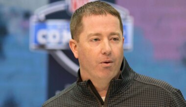 Former Lions GM Bob Quinn joins staff