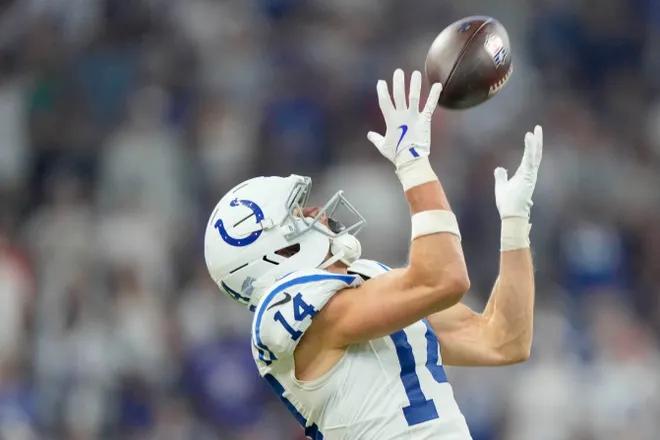 Indianapolis Colts wide receiver Alec Pierce (14) catches a pass Sunday, Sept. 14, 2025, during a game against the Denver Broncos at Lucas Oil Stadium in Indianapolis.